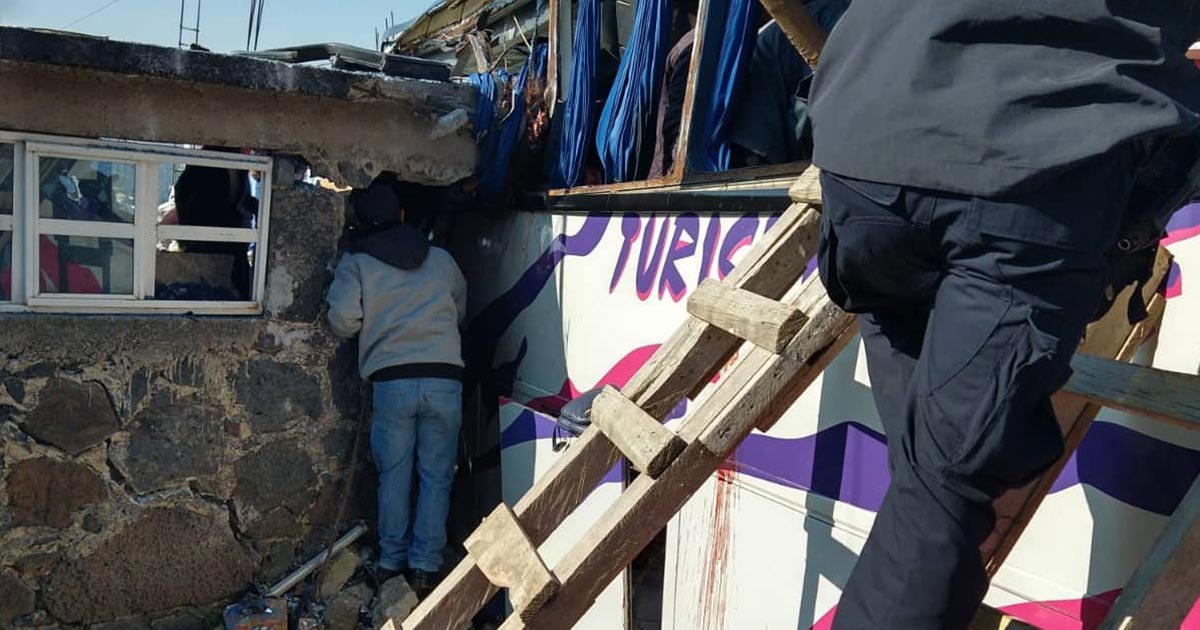 Accidente de autobús deja 19 muertos en Edomex 4