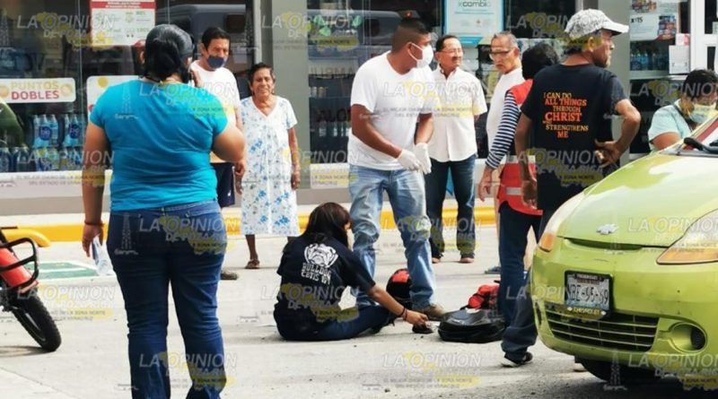 Motociclistas rebasan y provocan accidente en Gutiérrez Zamora