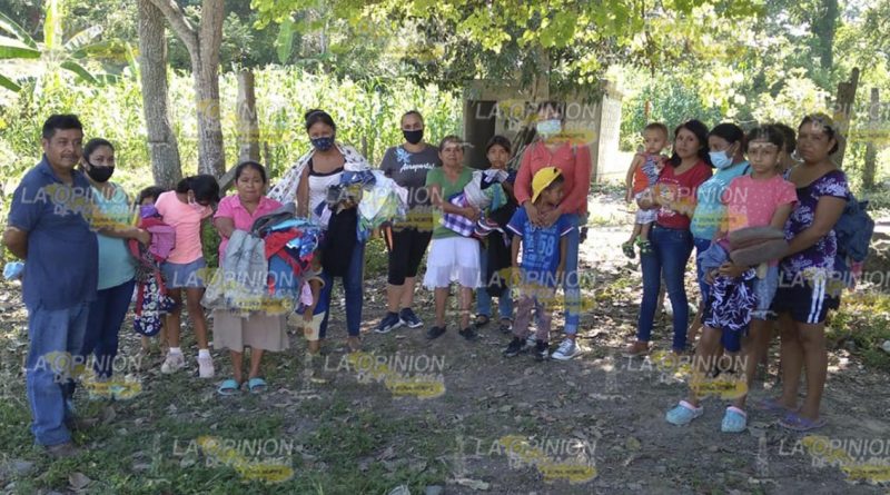 Recaudan dulces y cobijas para familias vulnerables de Tancoco
