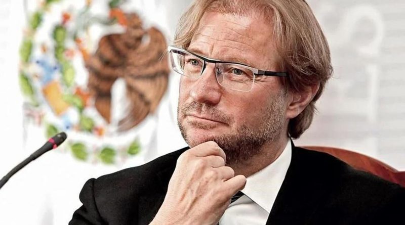México suma 3 solicitudes para extraditar a Andrés Roemer