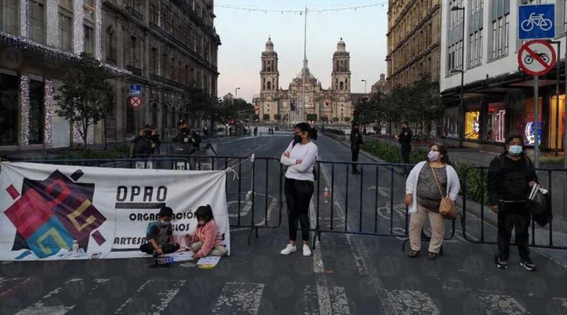 Cierran calles del Zócalo de la CDMX por informe de AMLO