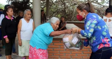 Entrega DIF Coatzintla apoyo alimentario a comunidades lejanas