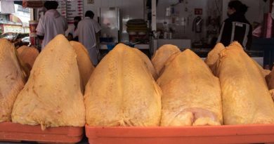 Pechuga de pollo alcanza los $163 por kilo