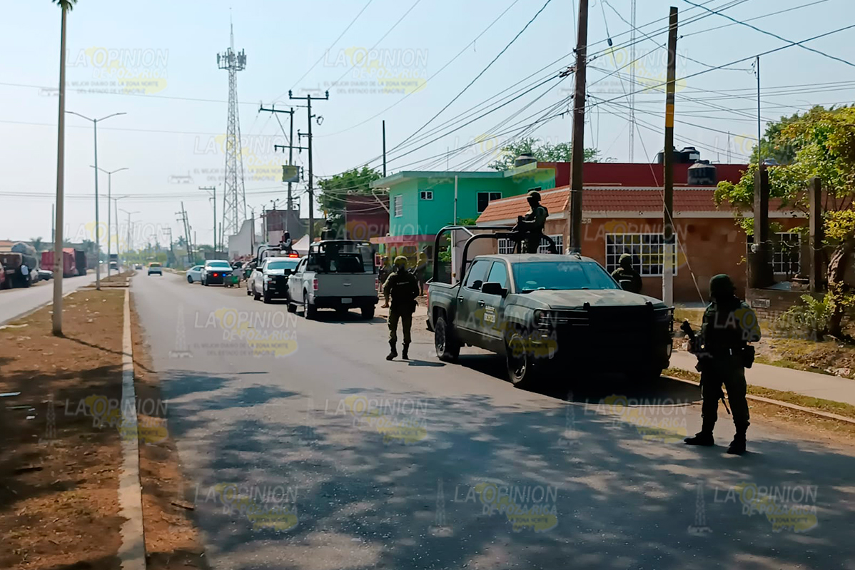 Fuerzas federales se movilizan a una chatarrera de Tuxpan 3