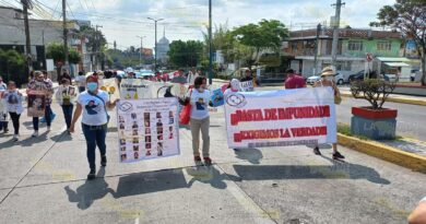 Marchan colectivos por sus desaparecidos en Xalapa