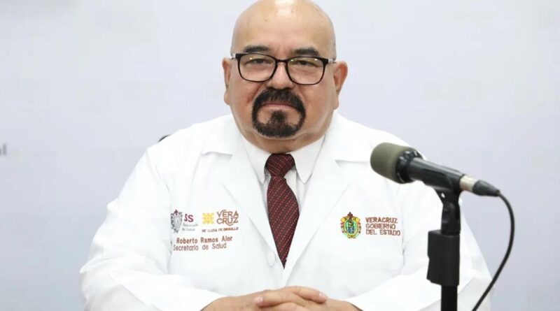 Se va Ramos Alor de la Secretaría de Salud de Veracruz