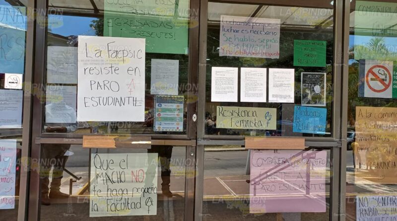 Tras denuncias de acoso, toman Facultad de Psicología en Xalapa