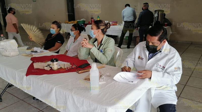 Capacitan a personal del Sector Salud de varios municipios, en Coatzintla
