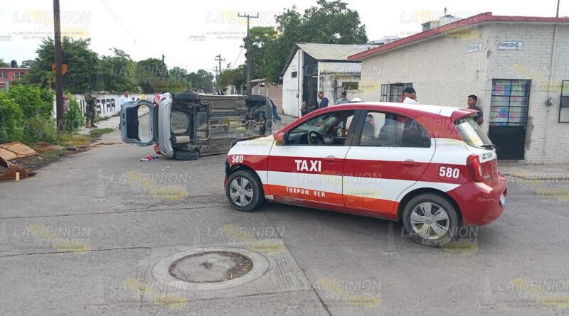 Choque de taxi deja una adolescente lesionada en Tuxpan