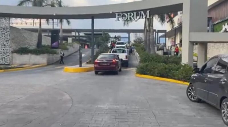 Disparos al aire causan psicosis en centro comercial de Cuernavaca, Morelos