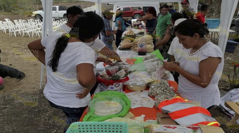 Campesinos de Coatzintla exhibirán sus productos del programa Sembrando Vida